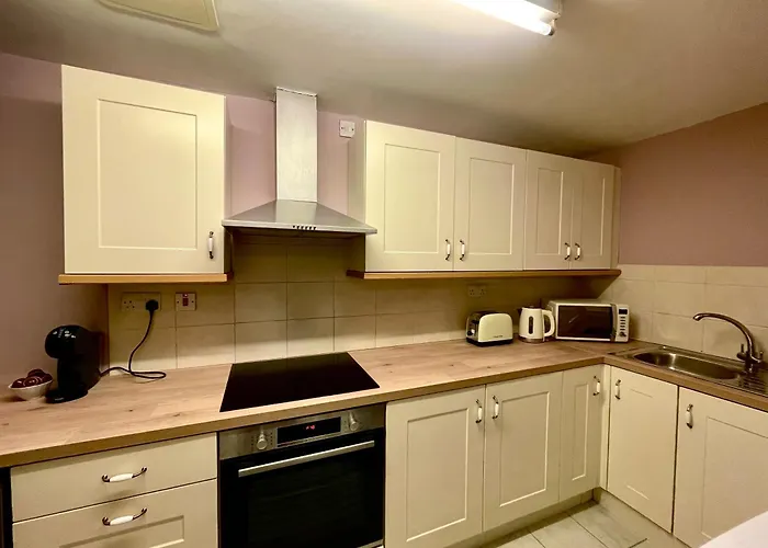 Eachtra House-Minutes From City